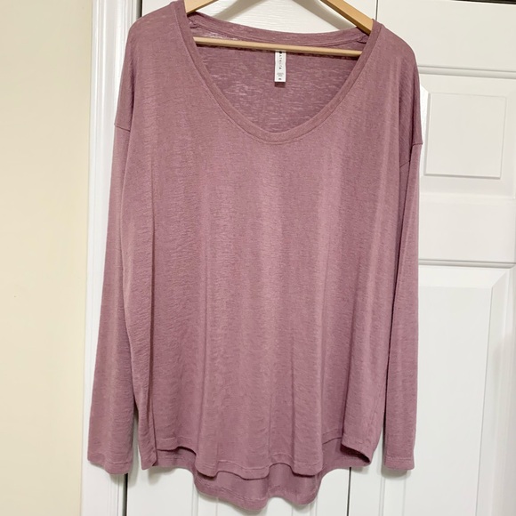 Athleta Tops - Athleta Long Sleeve V Neck Tee - Light Purple - XL - 16/18
